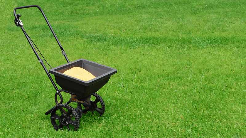 lawn fertilizing C.R. Property Maintenance